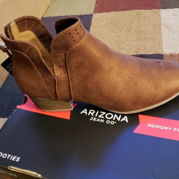 Booties - Picture 5 of 6